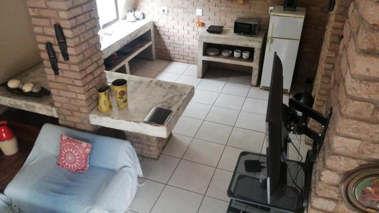 Tsumeb Backpackers & Safari Hostel Buitenkant foto