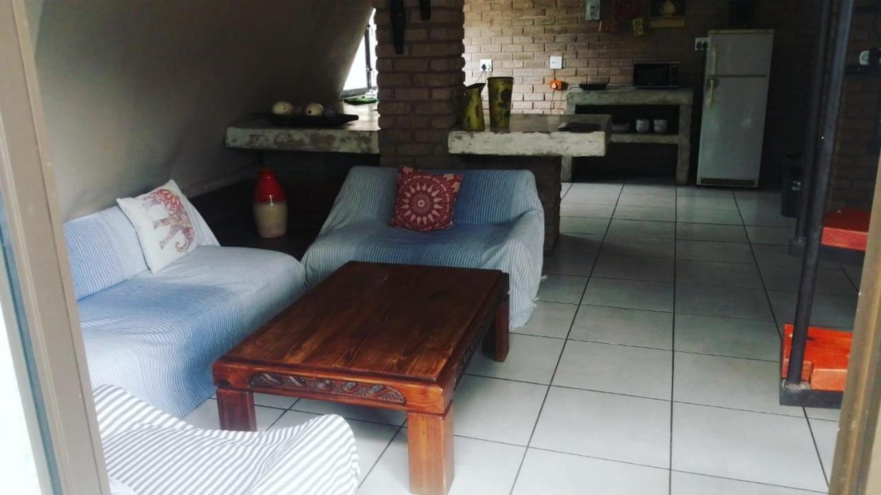 Tsumeb Backpackers & Safari Hostel Buitenkant foto
