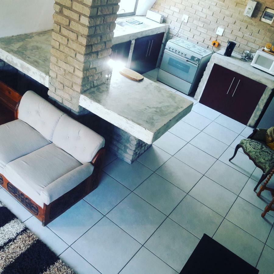 Tsumeb Backpackers & Safari Hostel Buitenkant foto
